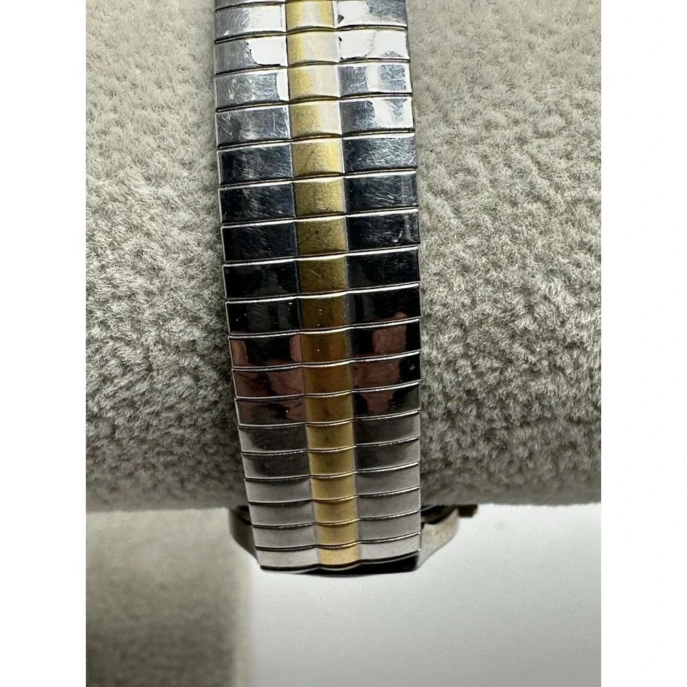 Oscar De La Renta Ladies Watch LR2261 New‎ Battery 23MM 6